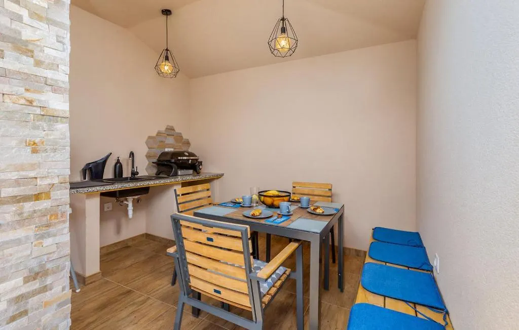 Blue Sapphire Boutique Villa