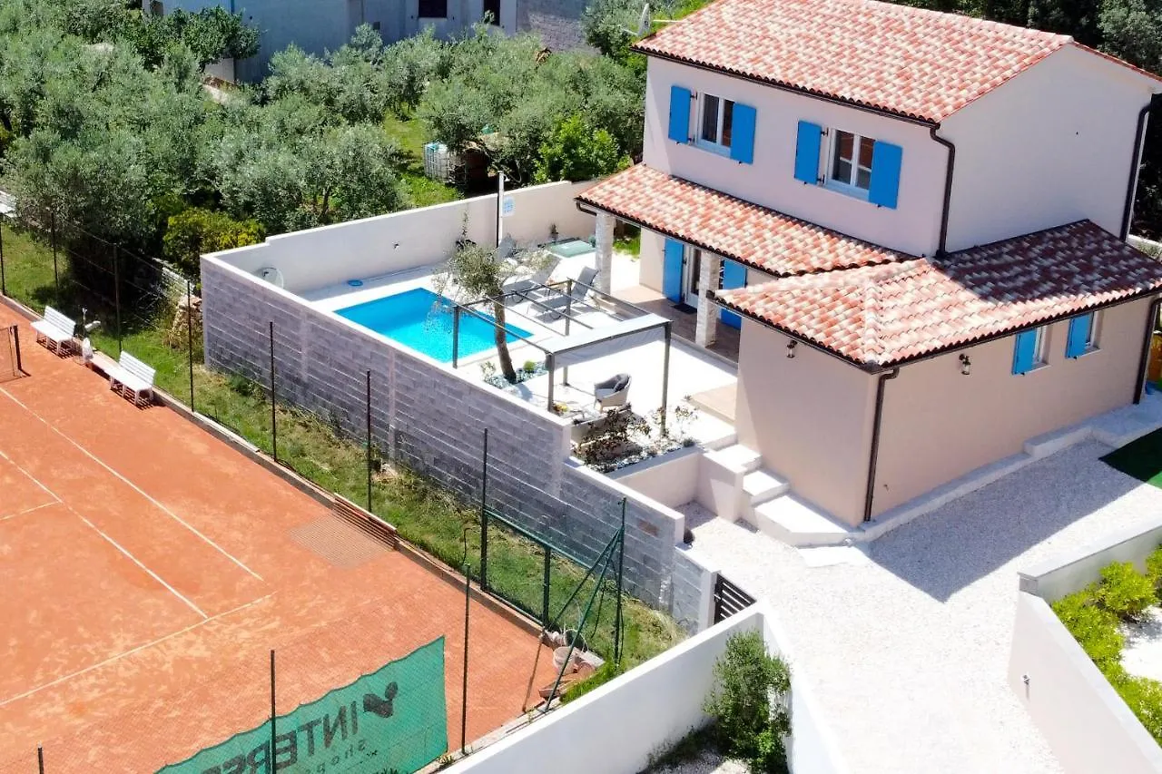 Blue Sapphire Boutique Villa  Ližnjan