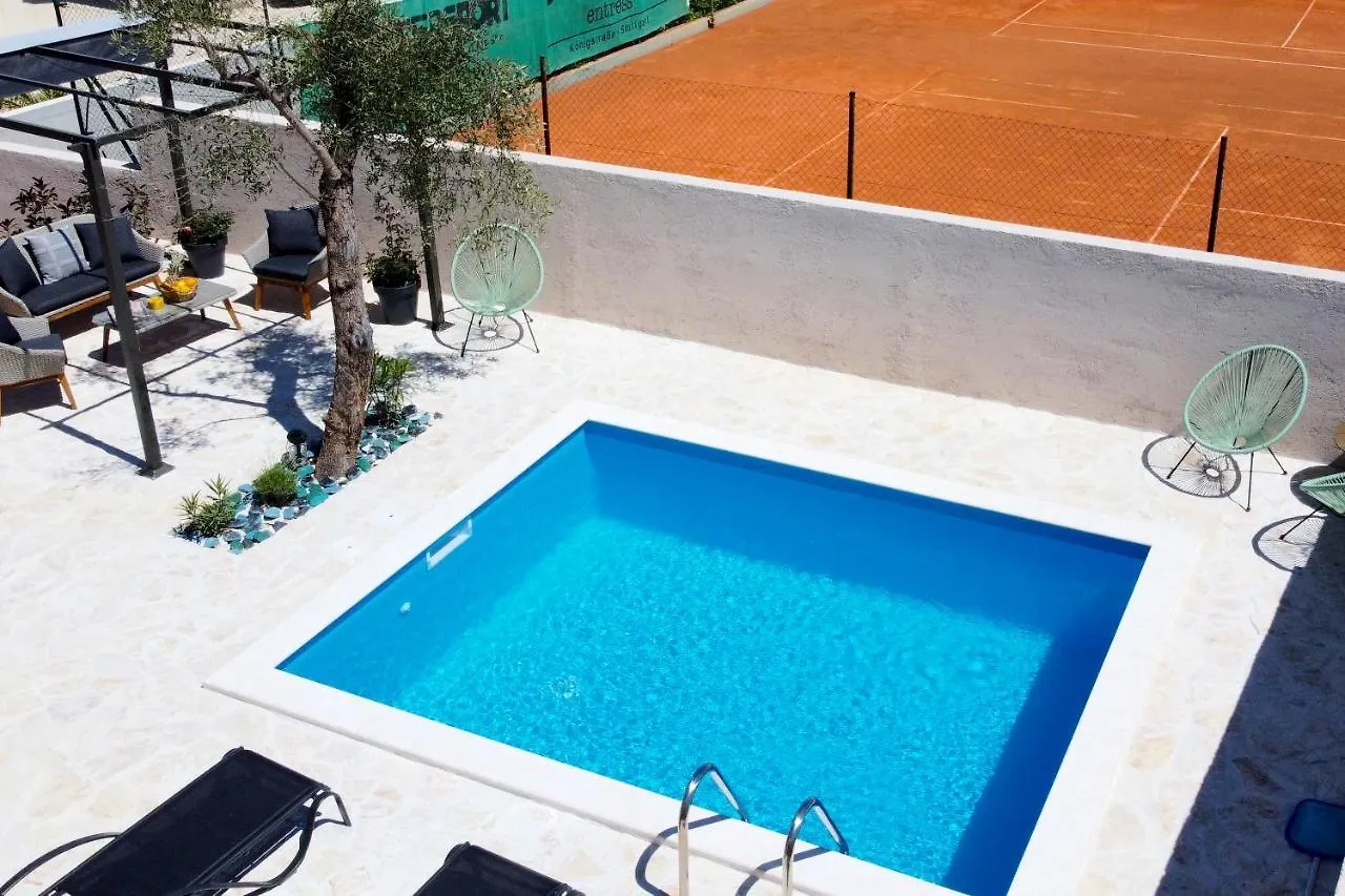 Blue Sapphire Boutique Villa