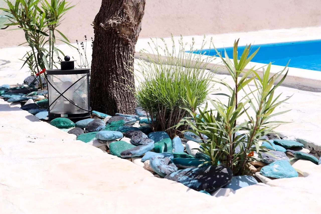Blue Sapphire Boutique Villa