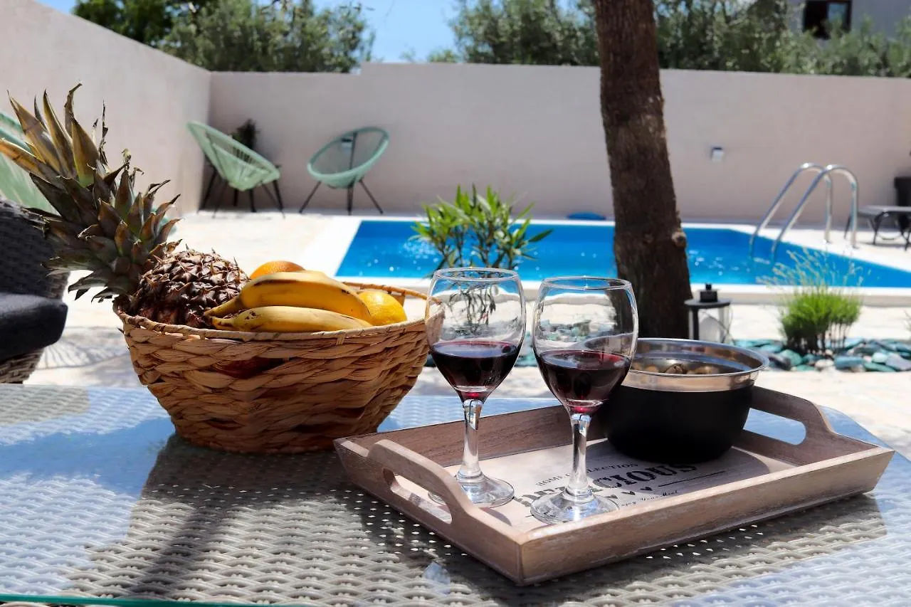 Blue Sapphire Boutique Villa 0*, Ližnjan